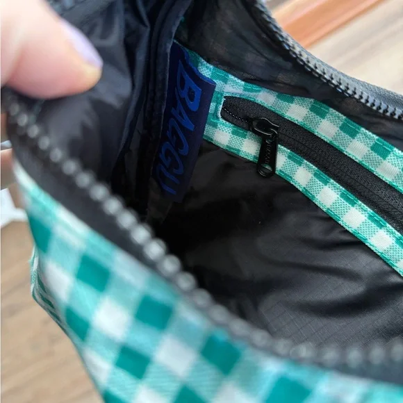 BAGGU Mini Shoulder Bag - Picture 6 of 6